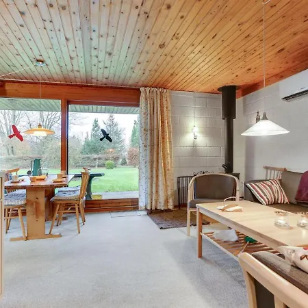 Holiday home Anemarie - 450m From The Sea In Ne Jutland By Interhome *